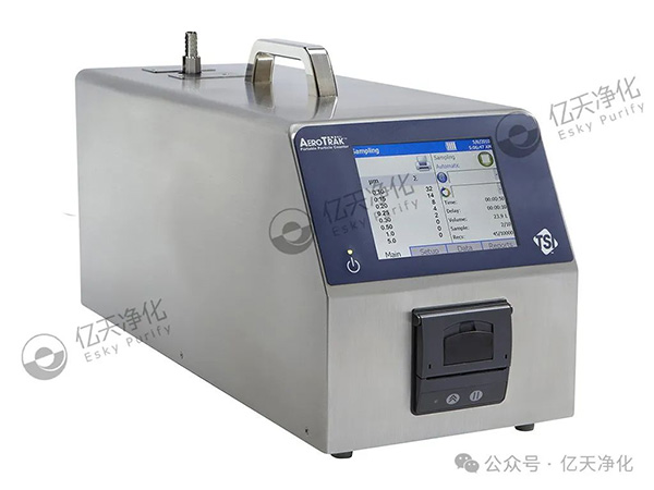 在潔凈環境的管理中，對空氣中不同粒徑顆粒物的實時監測至關重要，它能為關鍵流程監控提供可靠數據，同時保障生產符合相關法規要求。 塵埃粒子計數器是實現這一目標的重要工具，它主要用于測量潔凈環境里單位體積內塵埃粒子的數量和粒徑分布。借助它，我們可以對各種潔凈等級的工作臺、潔凈室、潔凈車間的凈化效果和潔凈級別進行有效監控，這對于提高產品質量、降低風險與成本，以及讓法規遵從變得更簡單都有著關鍵意義。 圖片 9001型凝聚核粒子計數器  0.1CFM(2.83 LPM)流量條件下10nm靈敏度 圖片 9001型凝聚核粒子計數器 (CPC)是市場中特有的一款水基、層流、高流量儀器，采用特有技術，具有0.1 CFM (2.83 LPM)流量條件下10 nm靈敏度。儀器具有超低誤計率，能夠為客戶提供可靠的環境監測和氣體處理，確保產品安全免受納米微粒污染。 特點與優勢 圖片 10 nm 靈敏度 0.1 CFM (2.83 LPM) 采樣流量 低誤計率 ( < 0.07 count/ft 3 ) 實現了低顆粒物濃度條件下的精確測量 快速響應 使用超純水或去離子水作為工作液，無需使用酒精或其它化學物質 數據存儲：250 個區域，999 個位置和10,000 個樣 可使用USB，USB 存儲設備和以太網進行數據傳輸 通過TrakPro? Lite Secure軟件進行外部報告 業內極高音量警報 簡單的點擊圖標觸摸屏操作方式 能夠存儲和檢索特定菜單和區域配置 9110型便攜式粒子計數器 值得信賴的0.1μm測量 圖片 9110型粒子計數器嚴格遵守符合 ISO 21501-4 標準，精確檢測0.100 μm的粒子，1.0 CFM (28.3 L/min)流速，0.100至10.0 μm粒徑范圍，可同時檢測多達八個通道的粒子數據。 特點與優勢 圖片 精確檢測0.100 μm的粒子 0.100至10.0 μm粒徑范圍 可同時檢測多達八個通道的粒子數據 1.0 CFM (28.3 L/min)流速 符合ISO 21501-4標準中所有要求 I級和II級無塵室檢測最佳選擇 完全符合ISO 21501-4要求 可生成ISO-14644-1，EU GMP Annex1和FS209E的符合性報告 通過TRAKPRO Lite Secure軟件輸出的外部認證報告 采用增強HeNe激光 高可重復和高可靠檢測/數據 數據存儲：250區，999個位置和10,000個樣本 USB、以太網和脈沖輸出 工業級高分貝報警 允許存儲和回放特定測試/配置 顯示多達三個環境參數 不銹鋼外殼 無縫整合M32-01多點采樣器 無塵室分類達到ISO I級 A100系列便攜式粒子計數器 圖片 該系列產品提供了最新的功能--數據完整性、通信選項和直觀的圖形用戶界面，帶來了更好的用戶體驗和輕松的合規性。無論是單機獨立使用還是作為易于使用的完整監控系統的一部分，A100系列都能滿足您的需求。 特點與優勢 圖片 一臺儀器即可完成包括分級、監測、高效過濾器檢漏和氣體測試在內的各項工作、并且能夠分析產生原因 可見度高的指示狀態 - LED 燈條可在 20 米/360° 范圍內清晰可見 符合 GMP 法規的用戶控制權限 內置體積校正系數使得氣體采樣體積更為精準 自動生成 ISO 14644-1 和 GMP （歐盟 GMP 和中國 GMP）報表和包括 TrakPro? Lite Secure 在內的工作流程軟件 高效過濾器檢漏和調查診斷模式 (視聽雙重模式) ISO 21501-4 校準要求 支持WiFi? 連接 業內最佳 5 年激光質保 適合各種用途 - 機身采用易于清潔的不銹鋼外殼 通過 4-20 mA 數據模擬輸出信號和環境傳感器輸入配件，簡單便捷的集成入第三方系統 最新 TrakPro? Lite Secure 軟件支持多種儀器報告 這些高靈敏度的粒子計數器性能可靠，能輕松滿足合規要求并保證數據完整性，可根據用戶的特定需求，幫助識別潛在的環境污染源，同時跟蹤潔凈空間中顆粒物水平隨時間的變化。